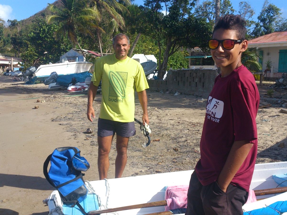 Almos, Denes a beachen